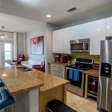 Luxury Oceanfront Condo In Ocean Grove ガルベストン エクステリア 写真