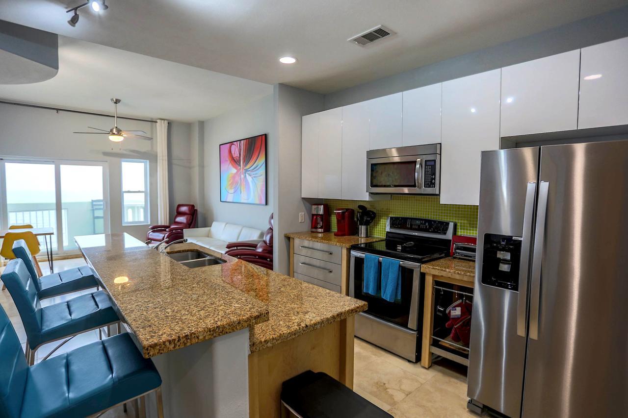 Luxury Oceanfront Condo In Ocean Grove ガルベストン エクステリア 写真