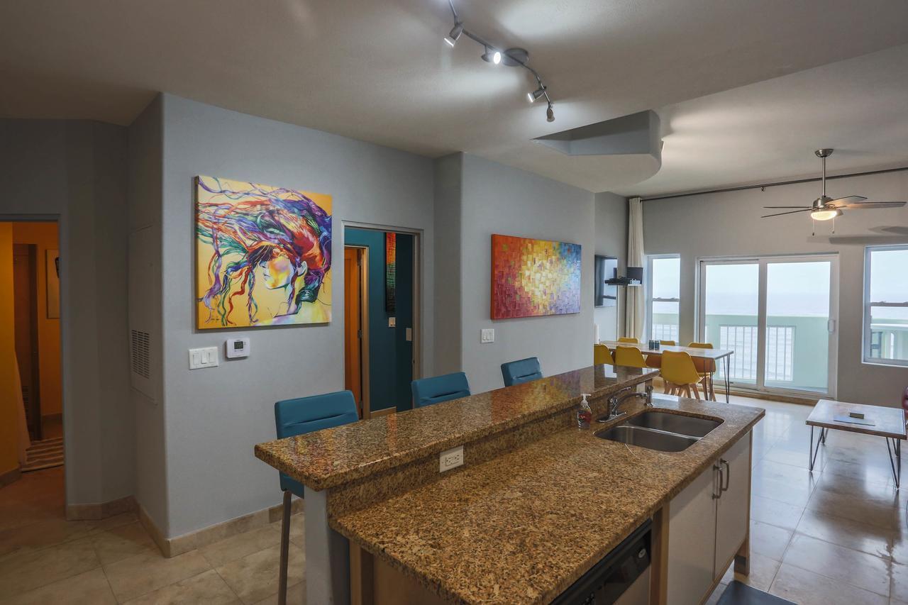 Luxury Oceanfront Condo In Ocean Grove ガルベストン エクステリア 写真